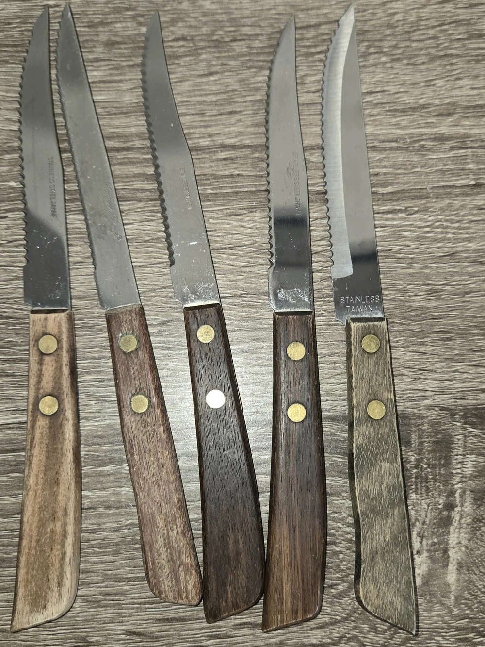 Lot of 6 Vintage Steak Knives  Stainless Steel w/ Wood Handle Japan SEE DESCRIPT